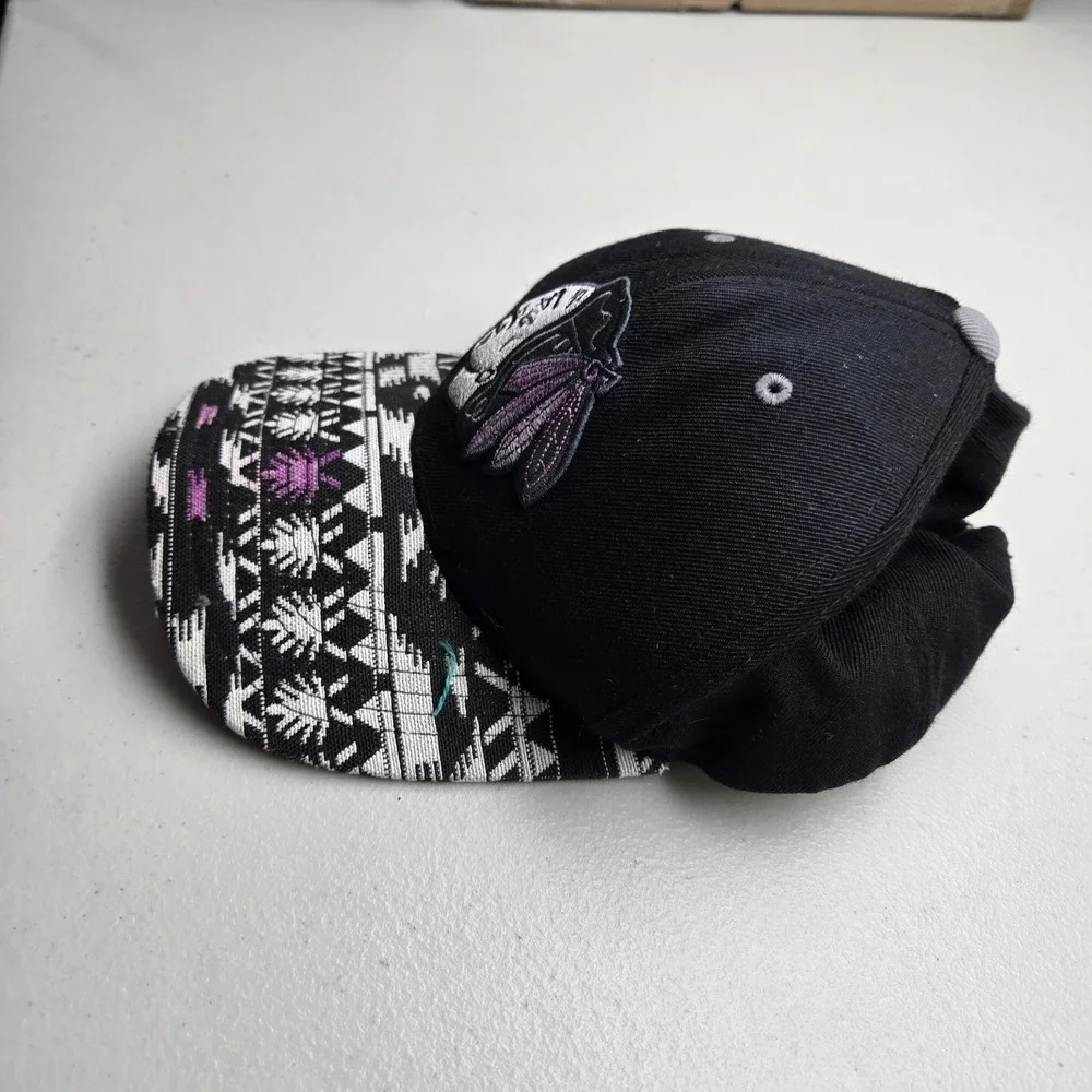 Chicago Blackhawks Unisex Baseball Cap ONE SIZE Black Flat Fitted